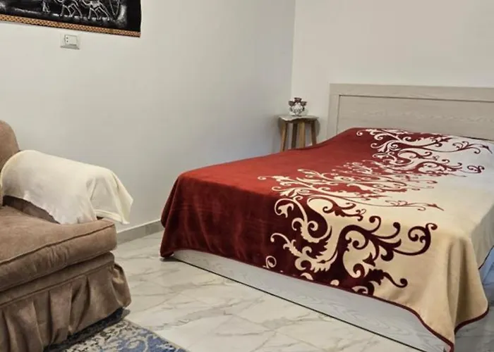 Seaview Flat شقة *